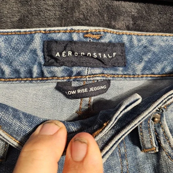 Aeropostale Women's Size 4 Blue Skinny Light Wash Cotton Blend Stretch Jeggings - Picture 3 of 7